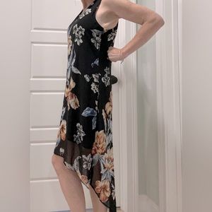 Karen Kane high-low midi dress! Beautiful sheer floral fabric with black slip